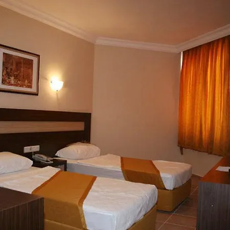 Hotel Enki 2*